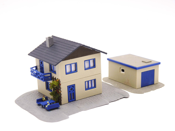 Auhagen Huis met garage