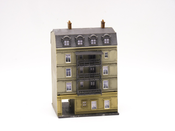 Stadshuis met winkel