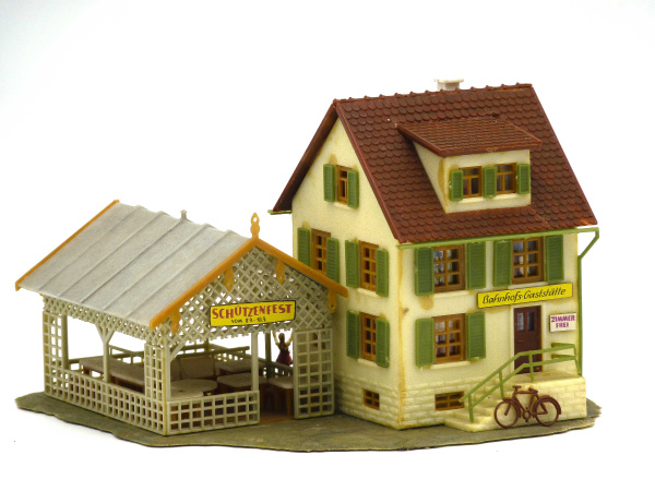 Faller Gaststätte biergarten B-269