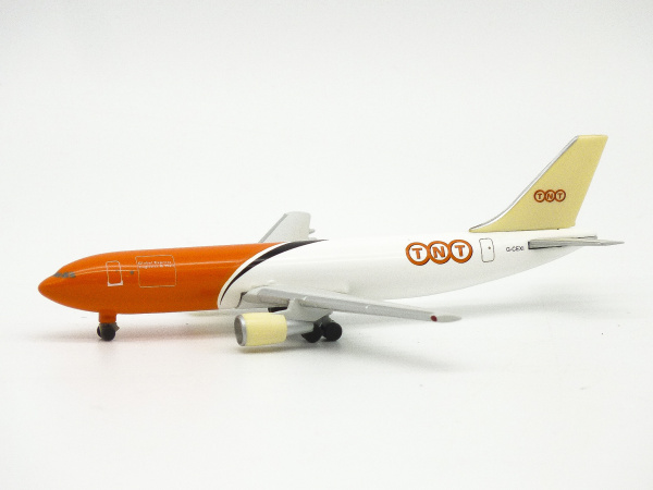Airbus A300 TNT 501903