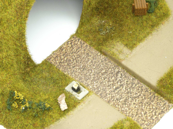 Berg met enkelspoor tunnel